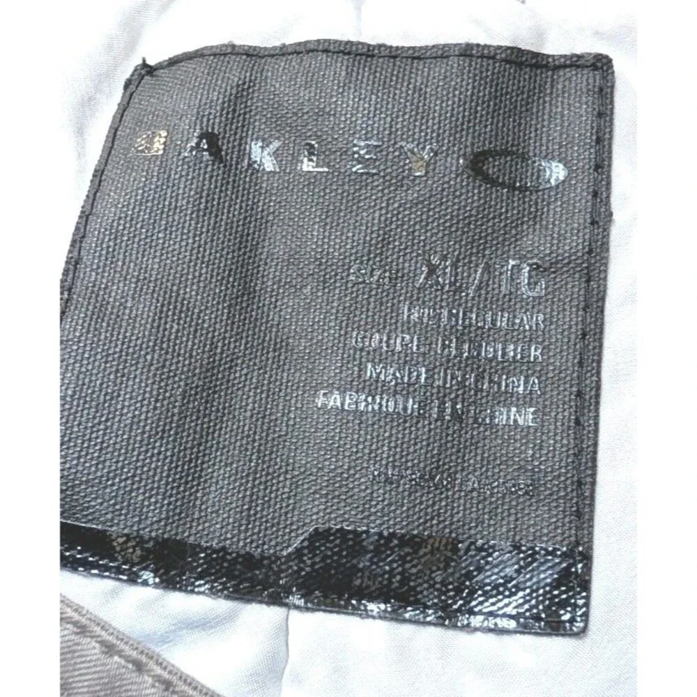 Y2K Oakley Gray Ski Snowboard Snow Pants Lined Thinsulate Waist Size XL